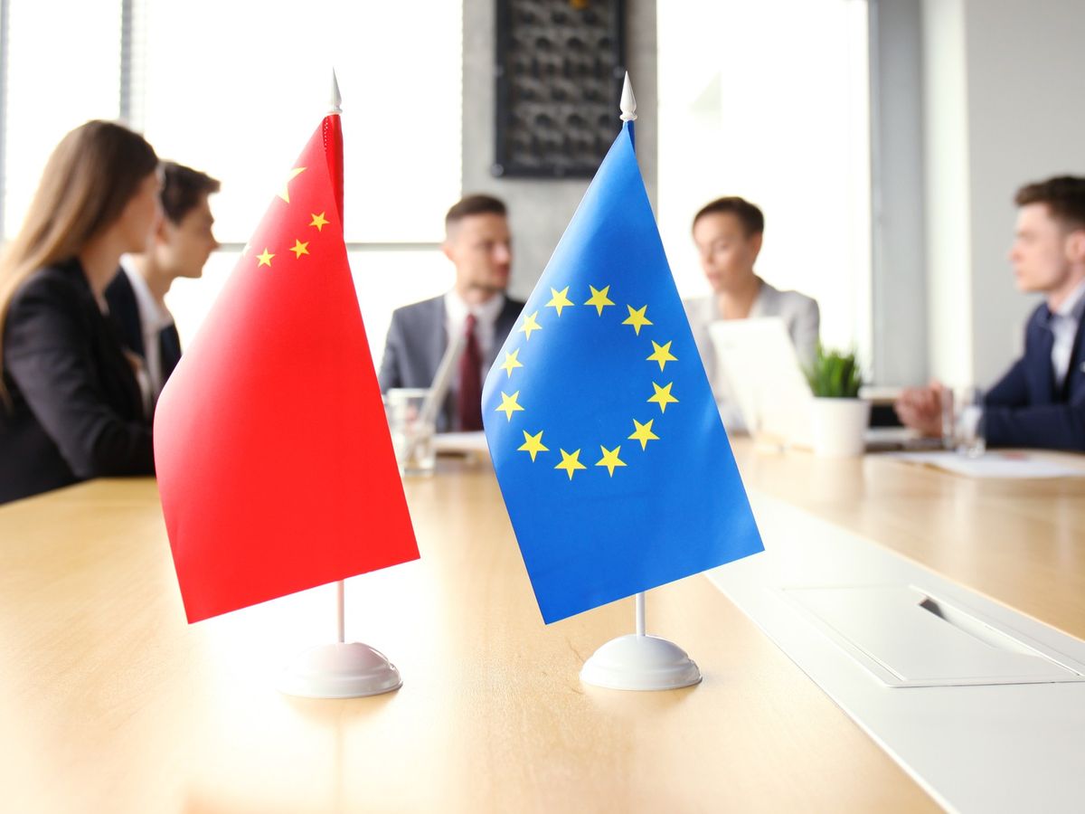 Jak stowarzyszenia europejskie napędzają rozwój badań naukowych w UE?
